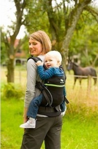 manduca-blackline-screaming-green-transport-gratuit-cadou-8335087 port bebe